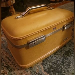 Vintage American Tourister Makeup Luggage